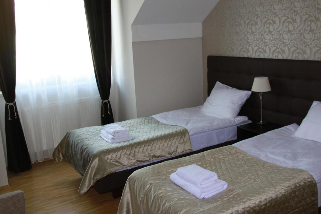 Hotel Oriza Gdów Zimmer foto